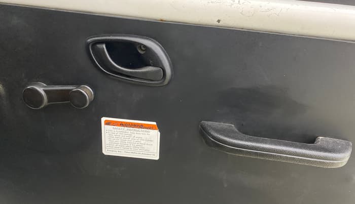 2020 Maruti Eeco 5 STR WITH A/C+HTR CNG, CNG, Manual, 67,026 km, Driver Side Door Panels Control