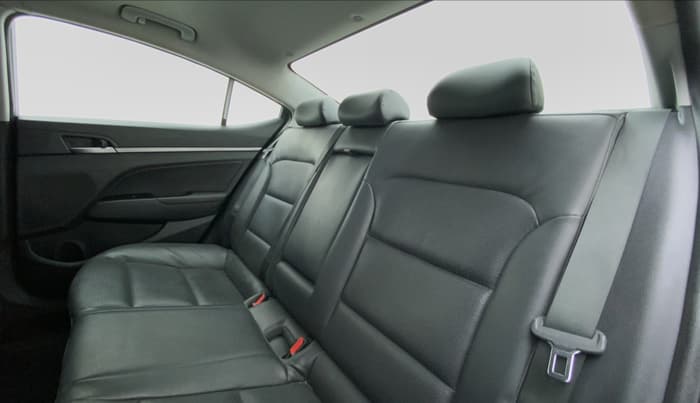 2018 Hyundai New Elantra 2.0 SX (O) AT, Petrol, Automatic, 63,865 km, Right Side Rear Door Cabin