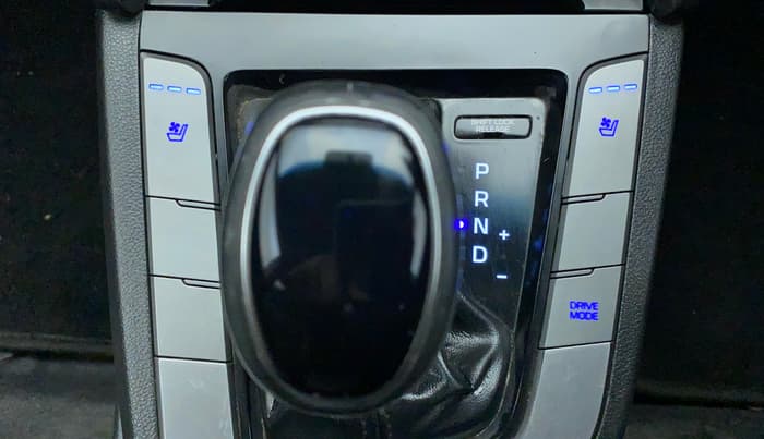 2018 Hyundai New Elantra 2.0 SX (O) AT, Petrol, Automatic, 63,865 km, Heated/ Ventilated Seats