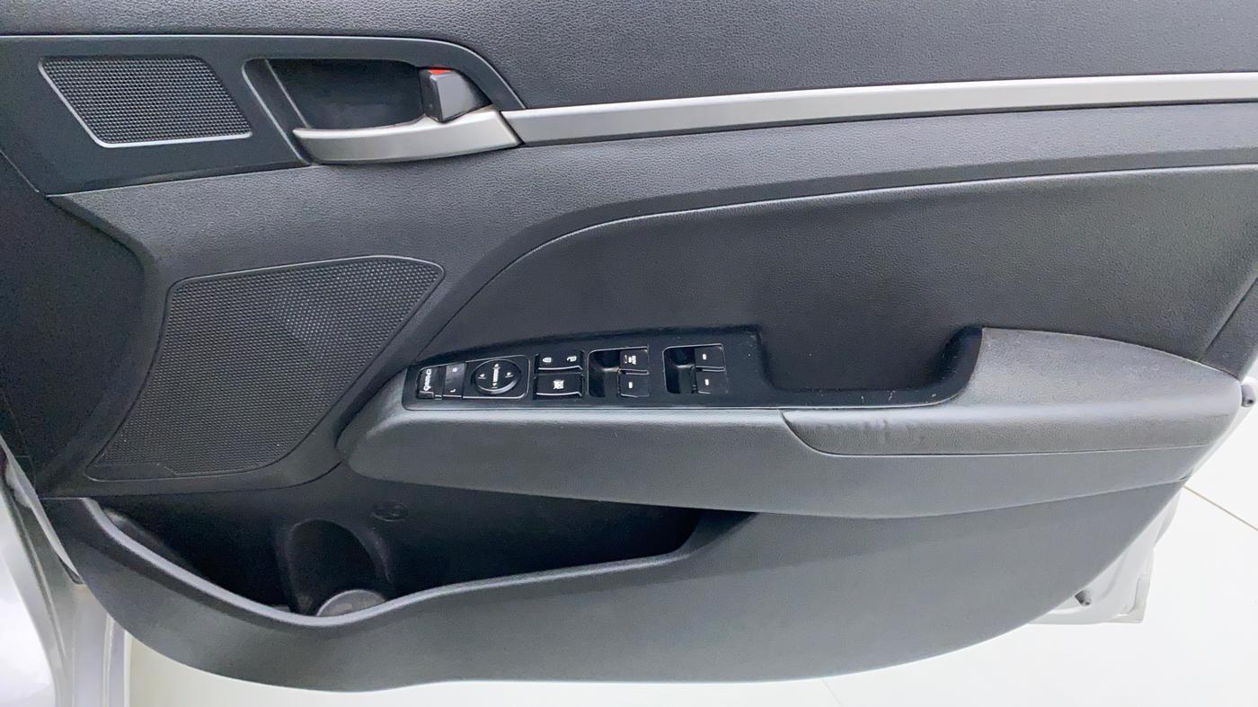 2018 Hyundai New Elantra 2.0 SX (O) AT, Petrol, Automatic, 63,865 km, Driver Side Door Panels Control