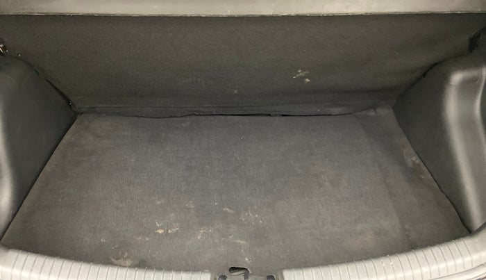 2019 Hyundai Grand i10 MAGNA 1.2 KAPPA VTVT, Petrol, Manual, 32,335 km, Boot Inside