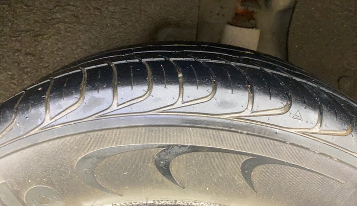 2015 Hyundai Creta SX PLUS 1.6 PETROL, Petrol, Manual, 87,769 km, Left Rear Tyre Tread