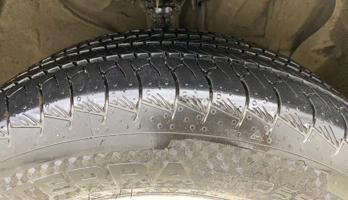 2015 Hyundai Creta SX PLUS 1.6 PETROL, Petrol, Manual, 87,769 km, Right Front Tyre Tread