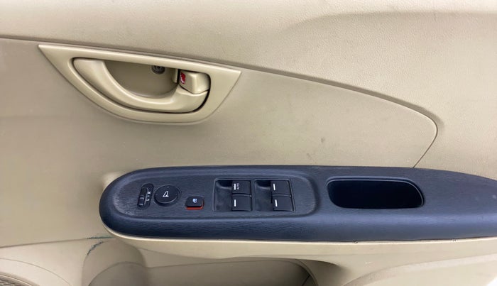 2014 Honda Amaze 1.2L I-VTEC S, Petrol, Manual, 99,082 km, Driver Side Door Panels Control