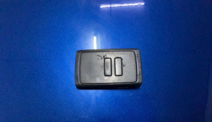 2019 Renault TRIBER RXZ, Petrol, Manual, 83,002 km, Key Close Up