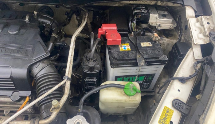 2016 Maruti Wagon R 1.0 VXI AMT, Petrol, Automatic, 1,09,211 km, Engine View - Left