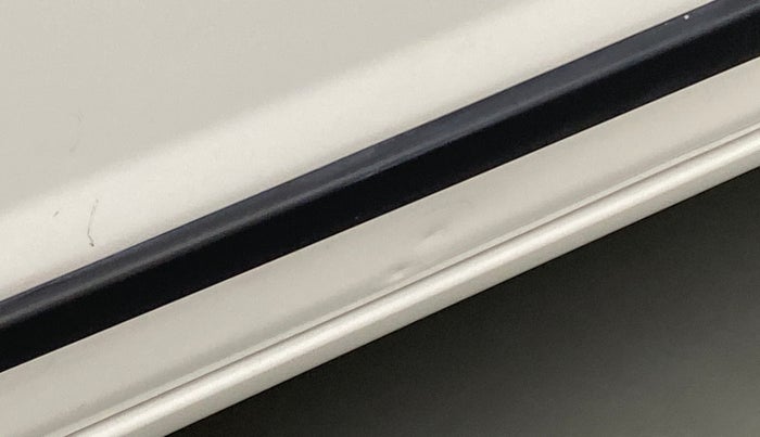 2014 Maruti Alto K10 VXI P, Petrol, Manual, 30,310 km, Front passenger door - Slightly dented