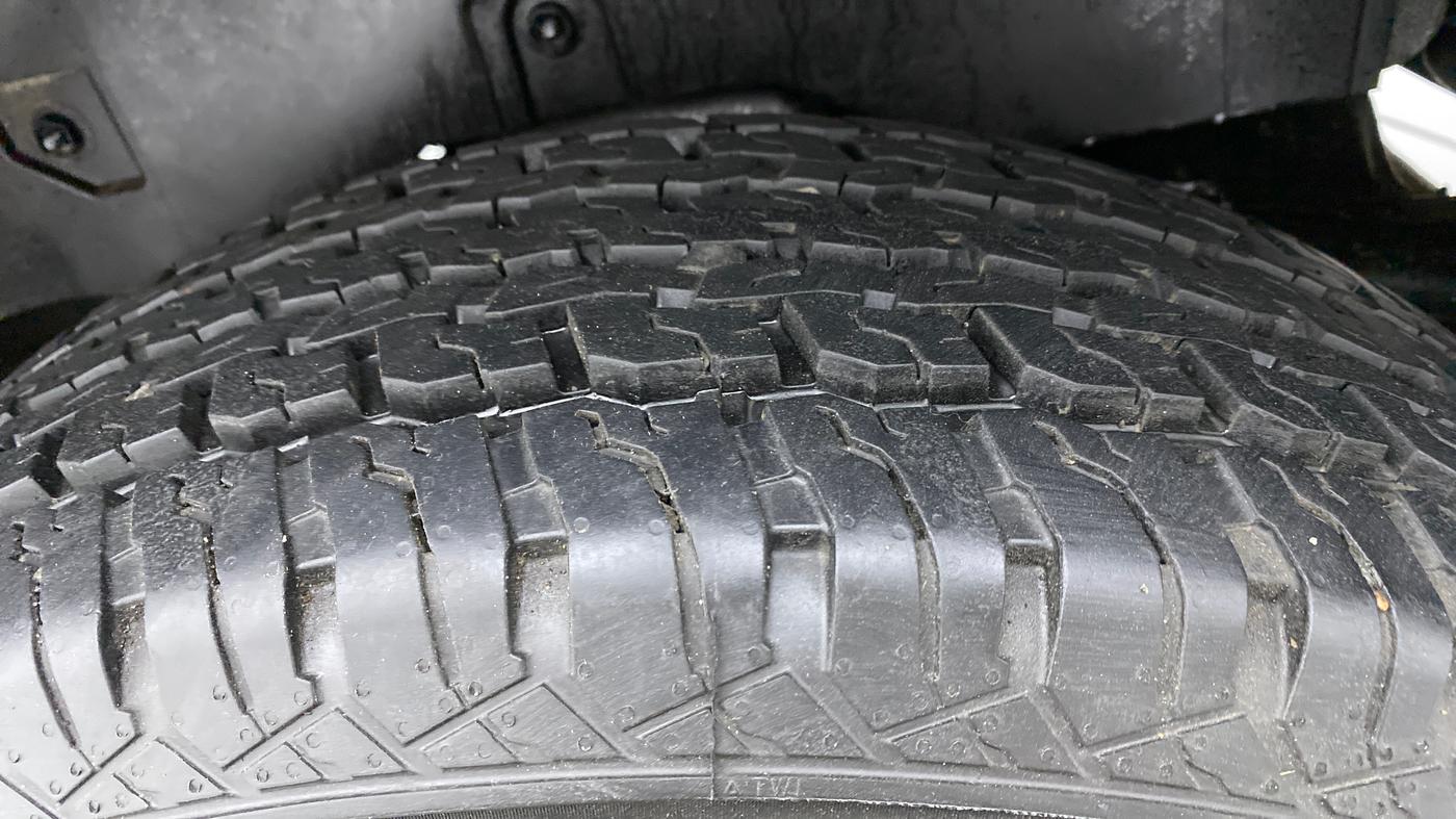 2021 Mahindra Thar LX PETROL HT 4WD AT, Petrol, Automatic, 7,530 km, Left Rear Tyre Tread