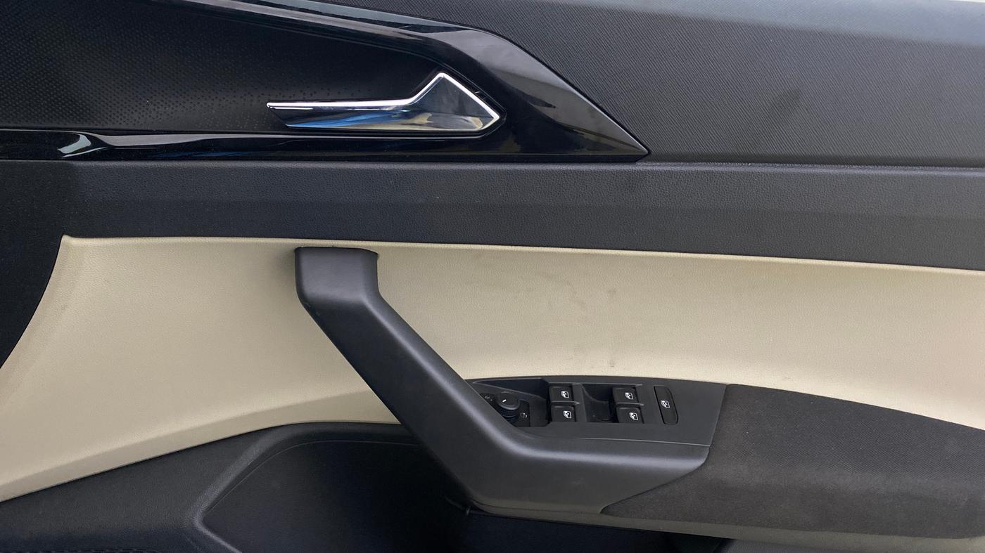 2022 Skoda SLAVIA AMBITION 1.0L TSI AT, Petrol, Automatic, 23,133 km, Driver Side Door Panels Control