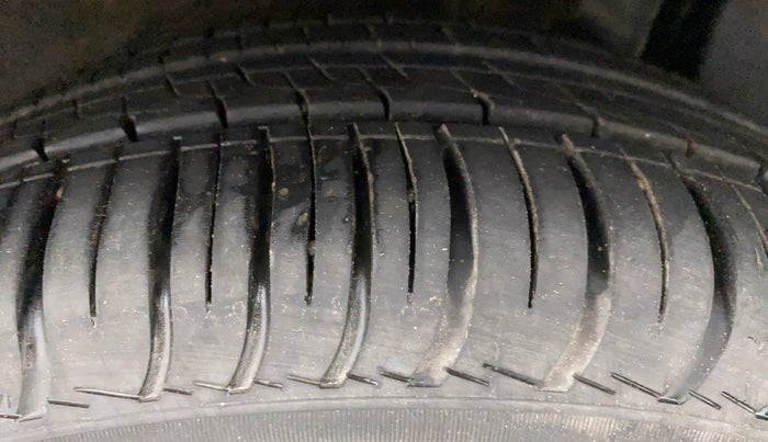 2020 Maruti IGNIS ALPHA 1.2 AMT, Petrol, Automatic, 10,723 km, Left Rear Tyre Tread