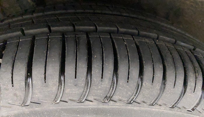 2020 Maruti IGNIS ALPHA 1.2 AMT, Petrol, Automatic, 10,723 km, Right Rear Tyre Tread