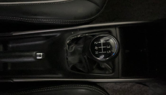 2019 Maruti Baleno DELTA PETROL 1.2, CNG, Manual, 63,813 km, Gear Lever