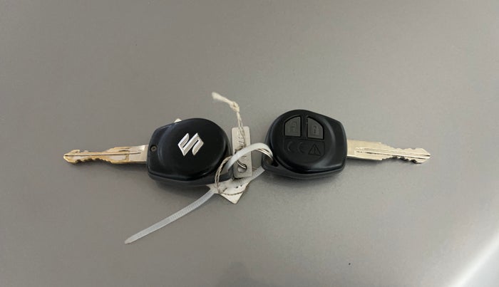 2019 Maruti Baleno DELTA PETROL 1.2, CNG, Manual, 63,813 km, Key Close Up