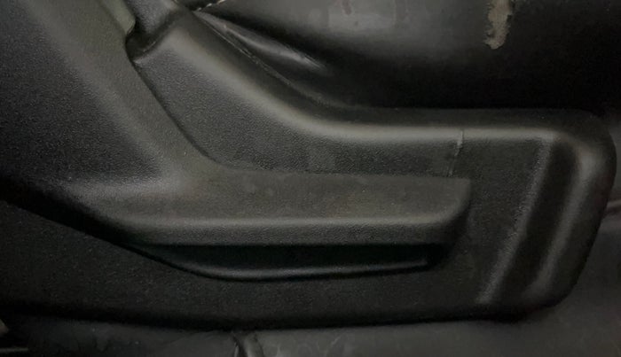 2019 Maruti Baleno DELTA PETROL 1.2, CNG, Manual, 63,813 km, Driver Side Adjustment Panel