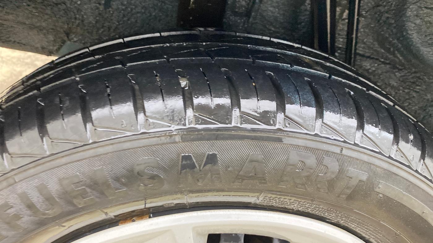 2023 Renault Kwid RXT 1.0, Petrol, Manual, 18,109 km, Right Rear Tyre Tread