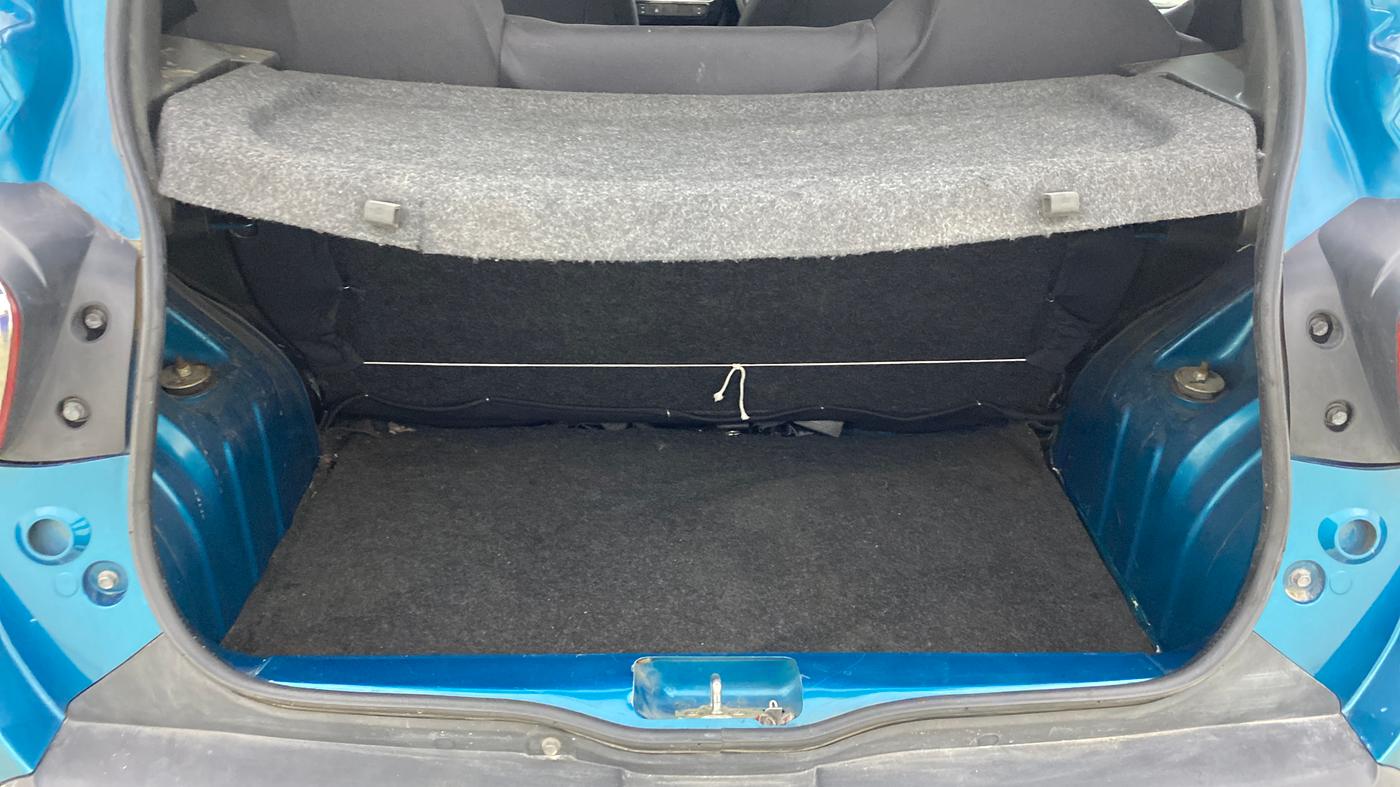 2023 Renault Kwid RXT 1.0, Petrol, Manual, 18,109 km, Boot Inside