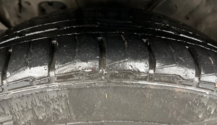 2023 KIA SELTOS GTX PLUS DCT 1.4 PETROL, Petrol, Automatic, 17,502 km, Left Front Tyre Tread