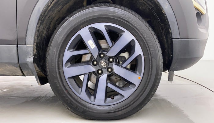 2022 Tata Safari XZA PLUS GOLD, Diesel, Automatic, 20,424 km, Right Front Wheel