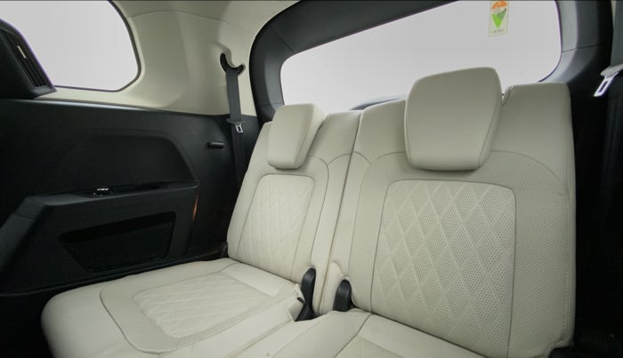 2022 Tata Safari XZA PLUS GOLD, Diesel, Automatic, 20,424 km, Third Seat Row ( optional )