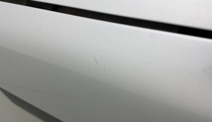 2018 Renault Kwid RXT 1.0, Petrol, Manual, 91,328 km, Left fender - Minor scratches