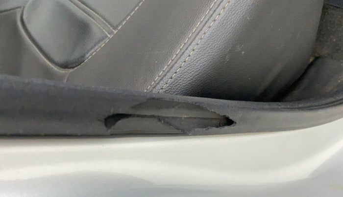 2018 Renault Kwid RXT 1.0, Petrol, Manual, 91,328 km, Right rear door - Beading has minor damage