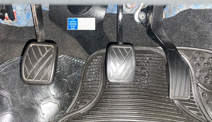 2014 Maruti Swift ZXI, Petrol, Manual, 59,074 km, Pedals