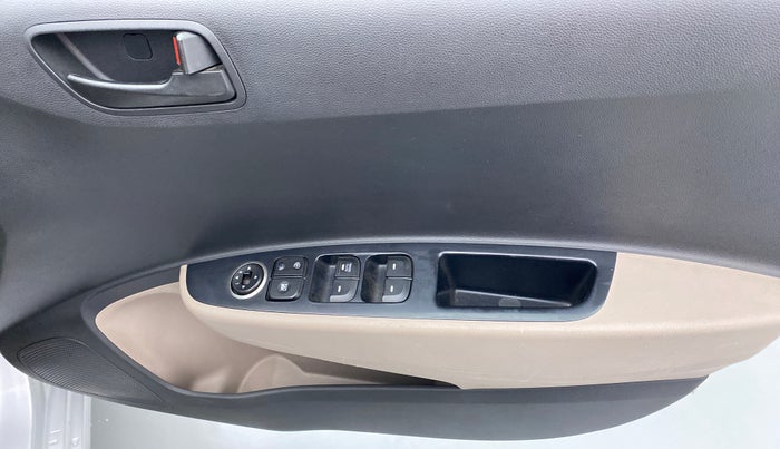 2018 Hyundai Grand i10 MAGNA 1.2 VTVT, Petrol, Manual, 22,017 km, Driver Side Adjustment Panel