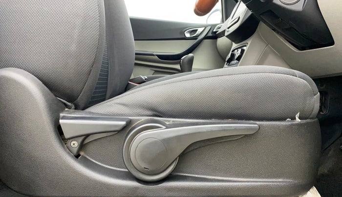 2019 Tata Tiago XZ PLUS PETROL, Petrol, Manual, 67,378 km, Driver Side Adjustment Panel