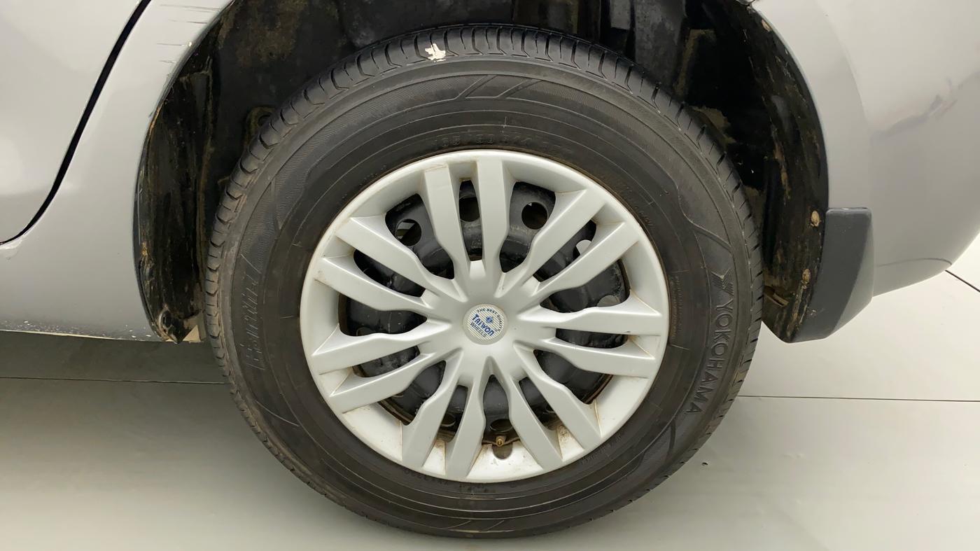 2014 Maruti Swift Dzire VXI, Petrol, Manual, 1,16,132 km, Left Rear Wheel