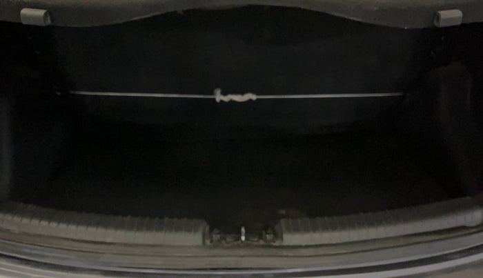 2017 Hyundai Grand i10 MAGNA 1.2 KAPPA VTVT, Petrol, Manual, 46,033 km, Boot Inside