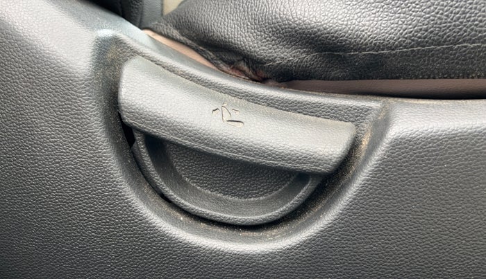 2019 Hyundai Xcent S AT 1.2, Petrol, Automatic, 78,399 km, Driver Side Adjustment Panel