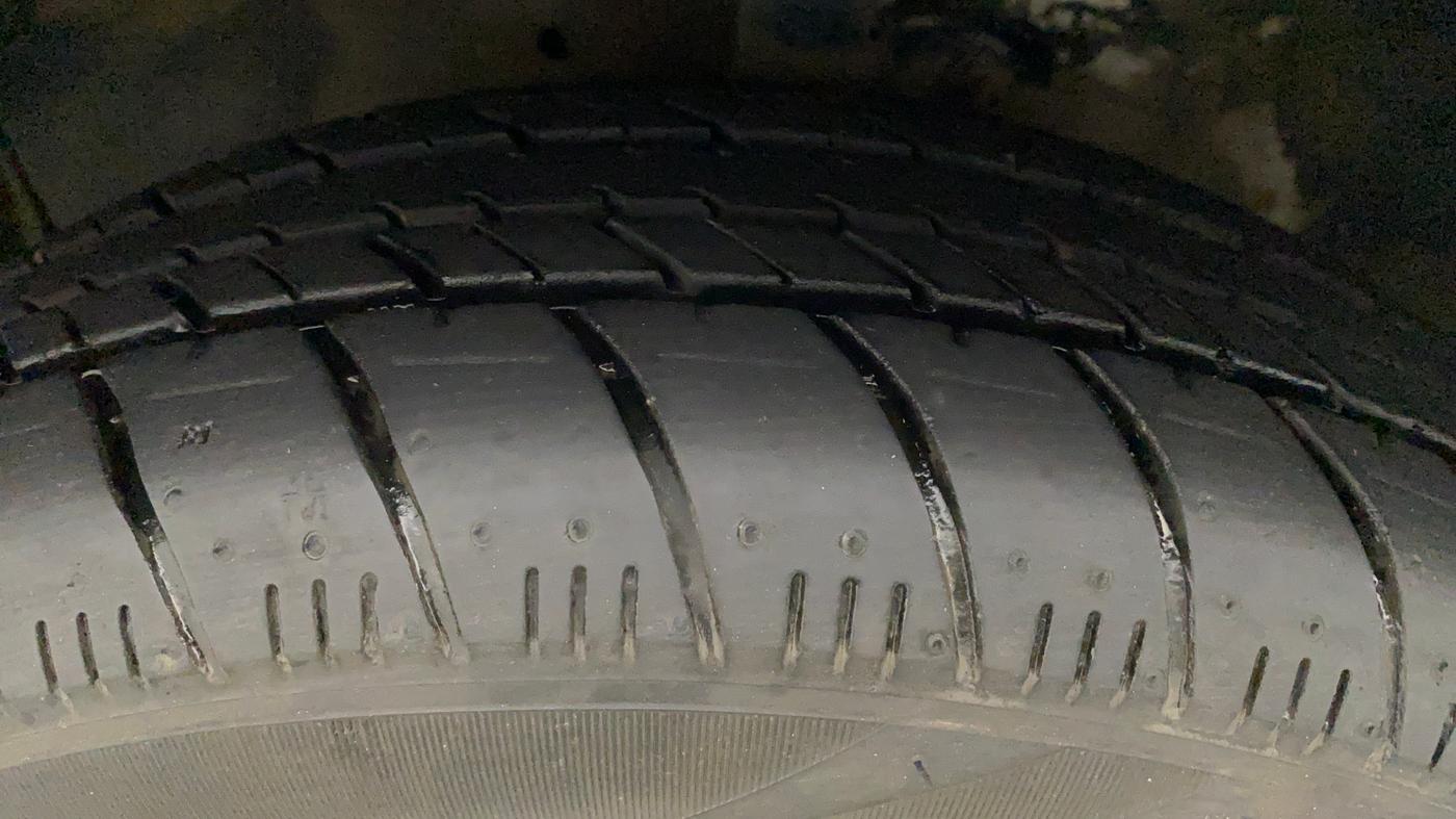 2015 Maruti Celerio VXI, Petrol, Manual, 29,535 km, Left Front Tyre Tread