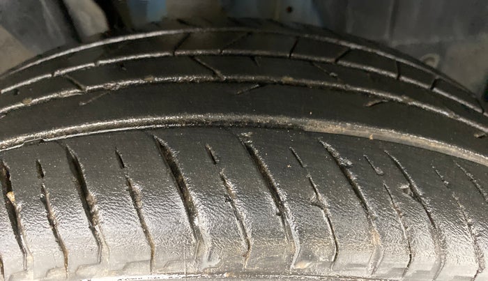 2021 Renault Kiger RXZ CVT 1.0 TURBO DUAL TONE, Petrol, Automatic, 16,318 km, Right Front Tyre Tread