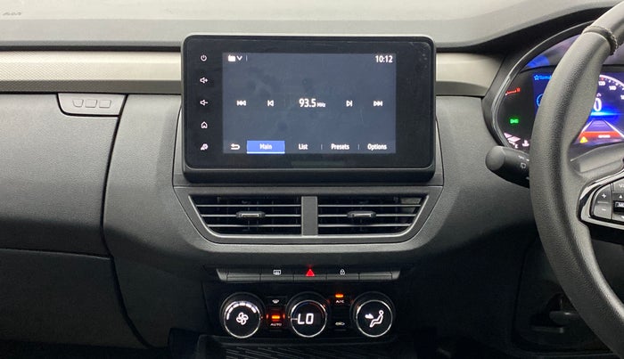 2021 Renault Kiger RXZ CVT 1.0 TURBO DUAL TONE, Petrol, Automatic, 16,318 km, Air Conditioner
