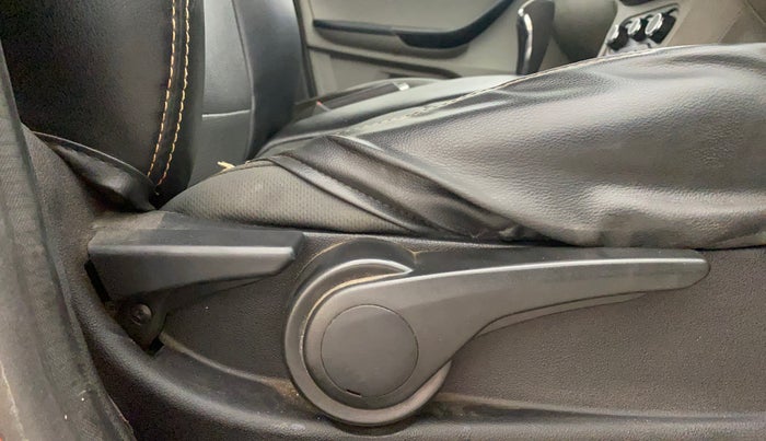 2018 Tata Tiago XZA PETROL, Petrol, Automatic, 41,941 km, Driver Side Adjustment Panel