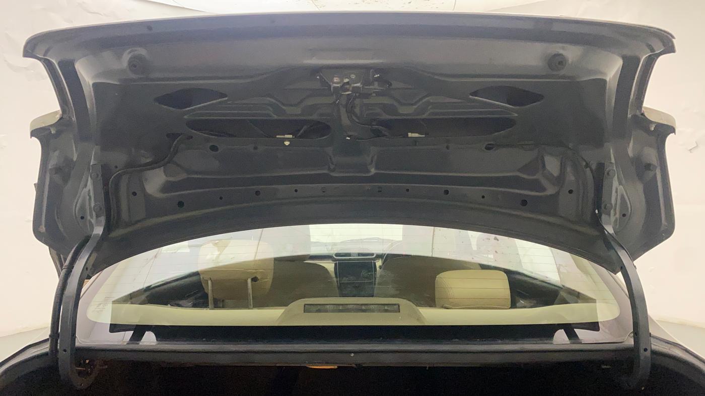 2018 Maruti Dzire ZDI PLUS AMT, Diesel, Automatic, 1,02,334 km, Boot Door Open