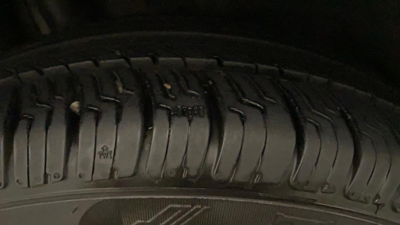 2018 Maruti Dzire ZDI PLUS AMT, Diesel, Automatic, 1,02,334 km, Left Rear Tyre Tread