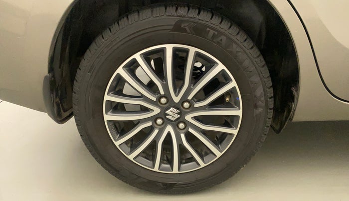 2018 Maruti Dzire ZDI PLUS AMT, Diesel, Automatic, 1,02,334 km, Right Rear Wheel
