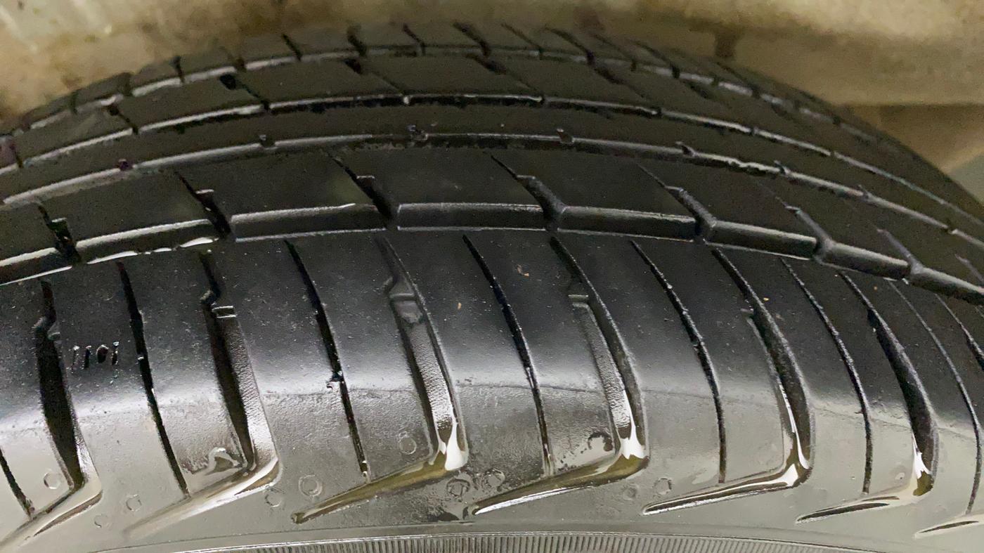 2012 Maruti Wagon R 1.0 VXI, Petrol, Manual, 89,829 km, Right Rear Tyre Tread