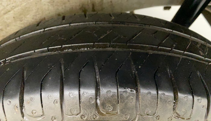 2012 Maruti Wagon R 1.0 VXI, Petrol, Manual, 89,829 km, Left Rear Tyre Tread