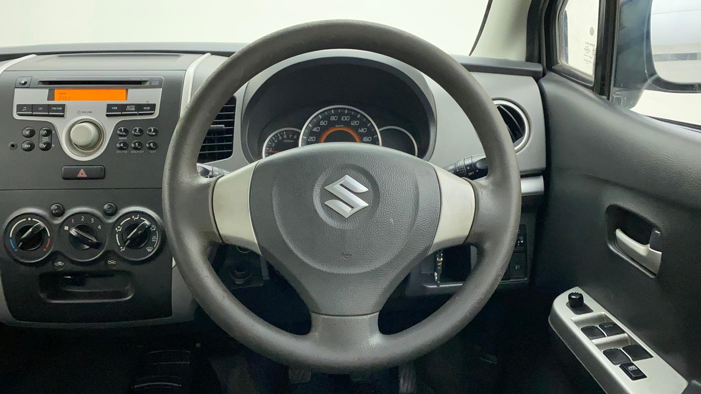 2012 Maruti Wagon R 1.0 VXI, Petrol, Manual, 89,829 km, Steering Wheel Close Up