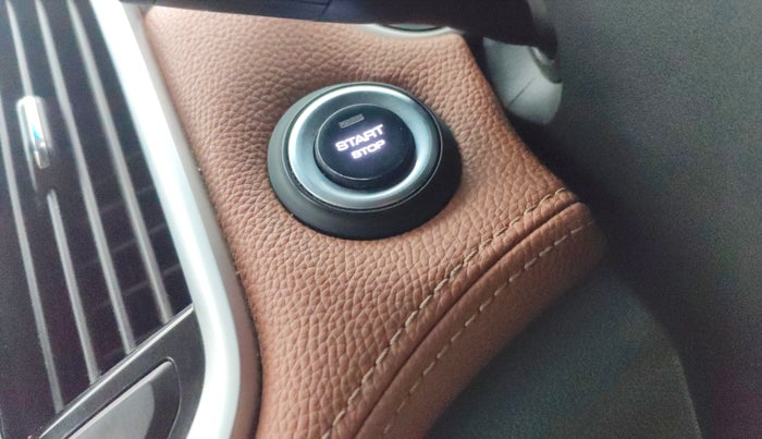 2021 MG HECTOR PLUS SHARP 1.5 PETROL TURBO HYBRID MT 6-STR, Petrol, Manual, 60,329 km, Keyless Start/ Stop Button