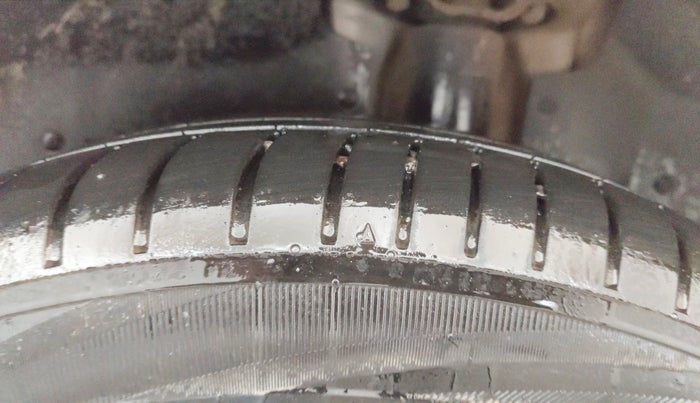 2021 MG HECTOR PLUS SHARP 1.5 PETROL TURBO HYBRID MT 6-STR, Petrol, Manual, 60,329 km, Left Rear Tyre Tread