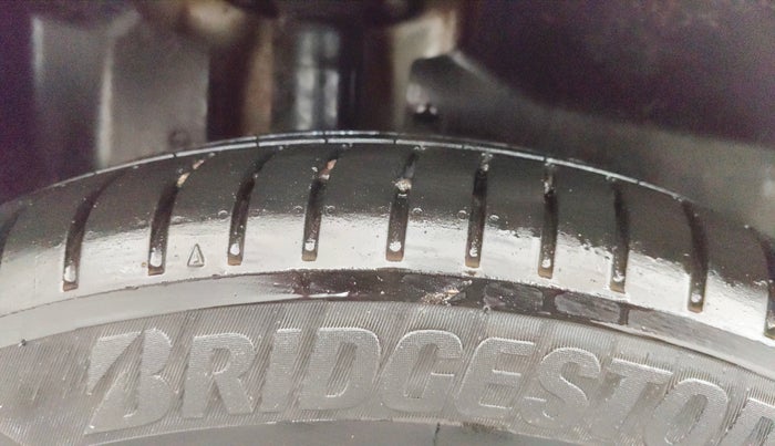 2021 MG HECTOR PLUS SHARP 1.5 PETROL TURBO HYBRID MT 6-STR, Petrol, Manual, 60,329 km, Right Rear Tyre Tread