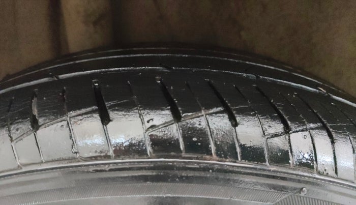 2019 Hyundai Verna 1.4 E PETROL, Petrol, Manual, 54,338 km, Right Rear Tyre Tread