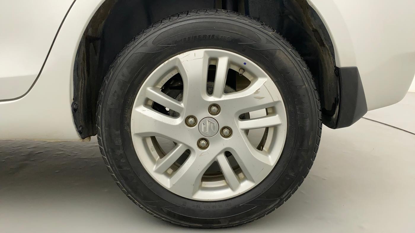 2013 Maruti Swift Dzire ZDI, Diesel, Manual, 1,03,647 km, Left Rear Wheel