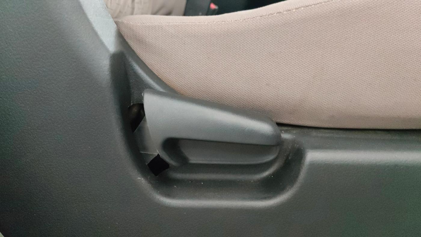 2015 Maruti Wagon R 1.0 VXI, Petrol, Manual, 15,274 km, Driver Side Adjustment Panel