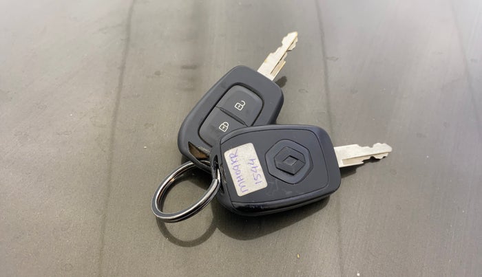 2021 Renault Kwid RXT 1.0 (O), Petrol, Manual, 21,852 km, Key Close Up