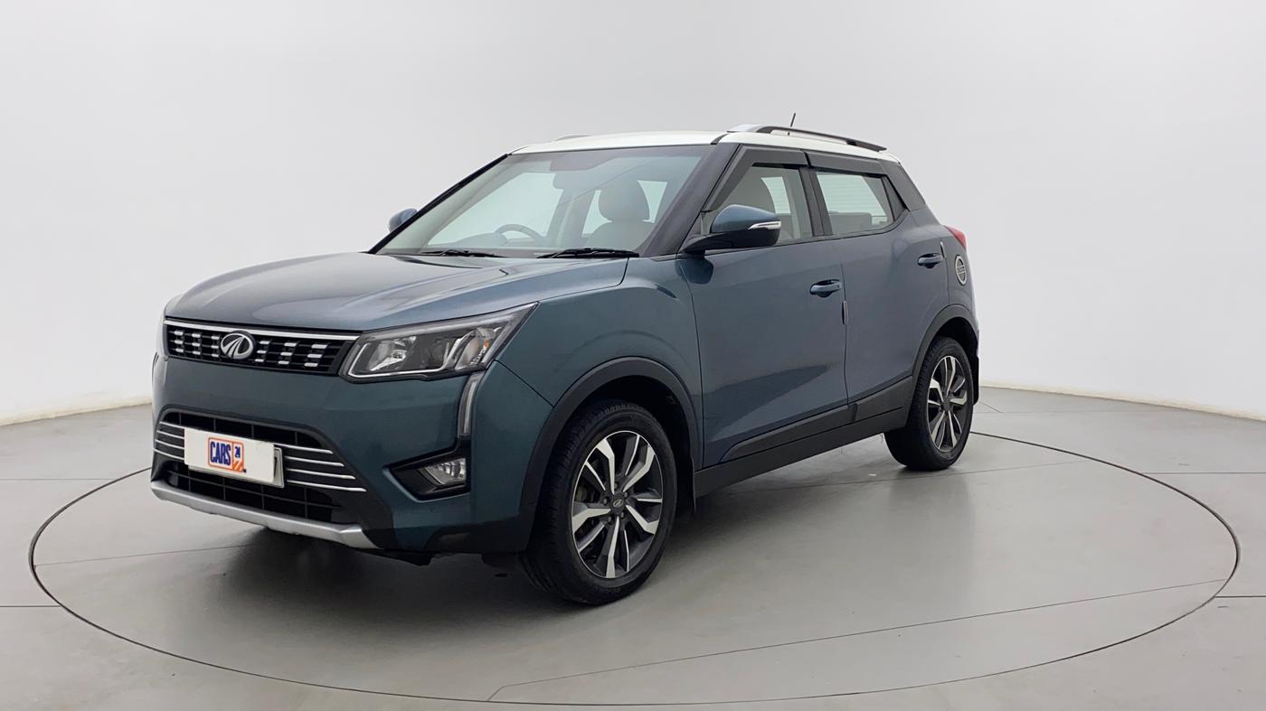 2019 Mahindra XUV300 W8 (O) 1.5 DIESEL, Diesel, Manual, 25,095 km, Left Front Diagonal