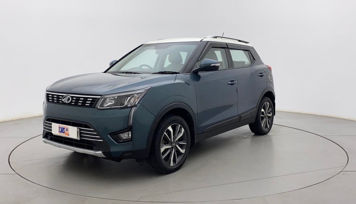 2019 Mahindra XUV300 W8 (O) 1.5 DIESEL, Diesel, Manual, 25,095 km, Left Front Diagonal
